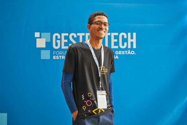 Revolutionizing surveillance: the future of tethered drones